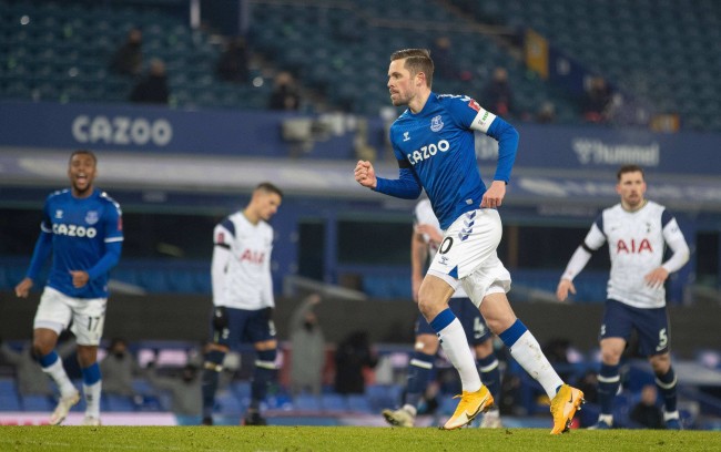 和帕利尼亚 和帕利尼亚